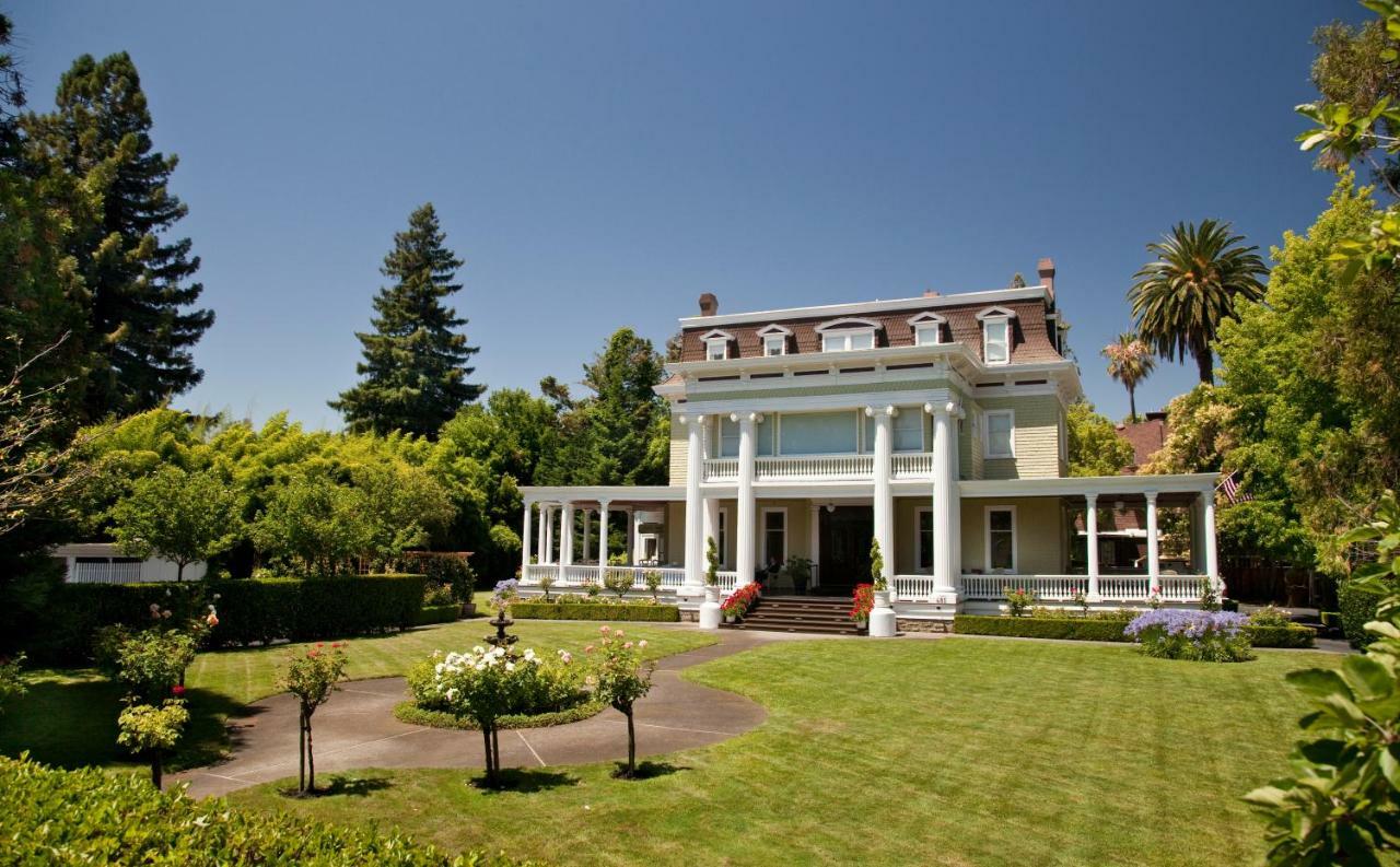Churchill Manor 3*