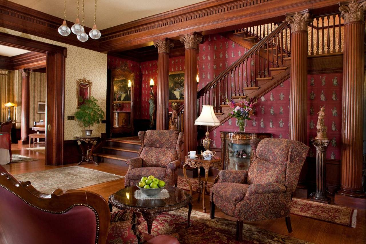 Churchill Manor Napa