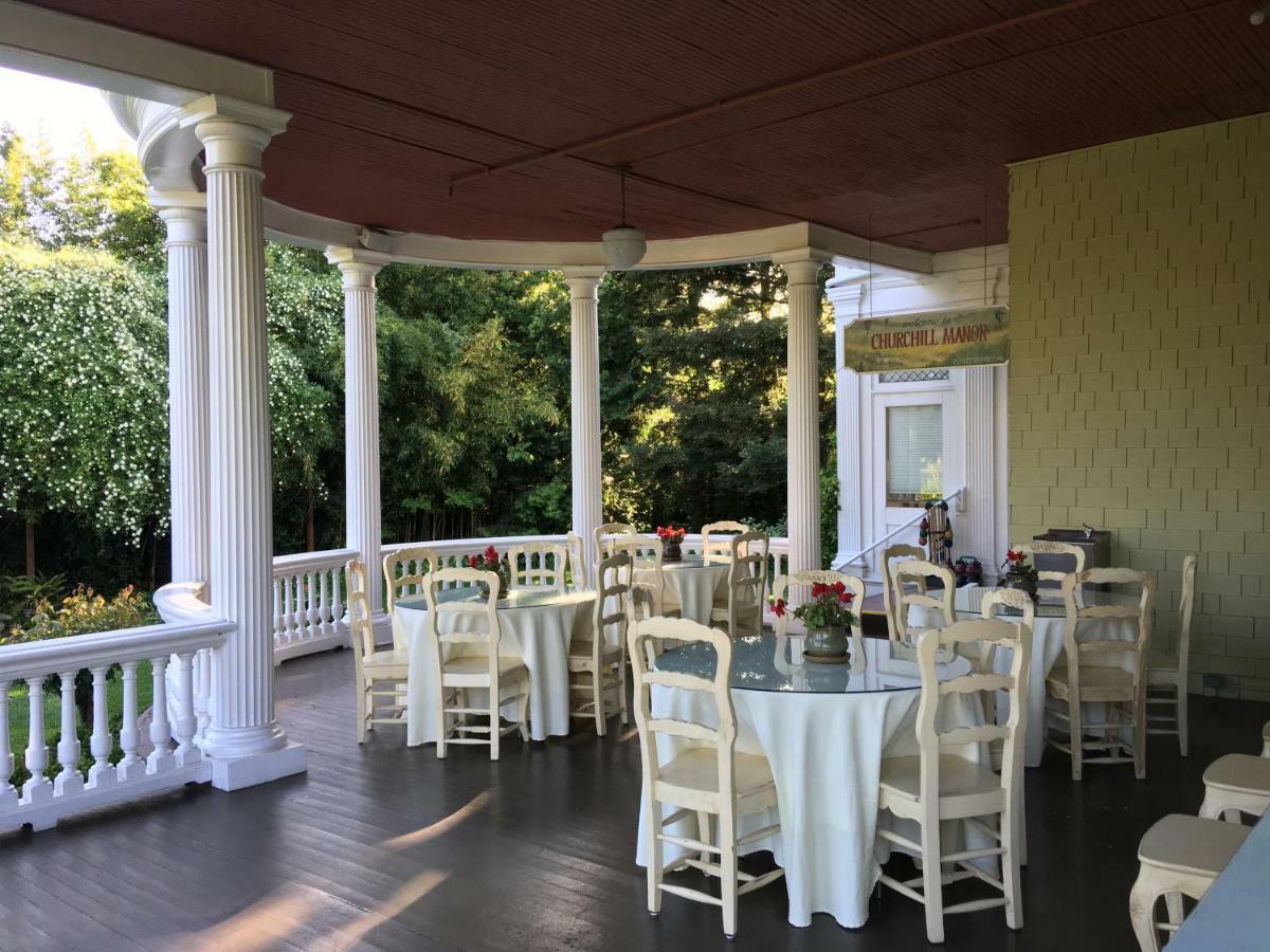 Churchill Manor 3*
